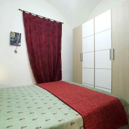 Il Dammuso Nel Vicolo Apartment *